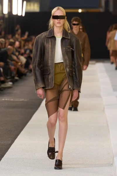 Look 22